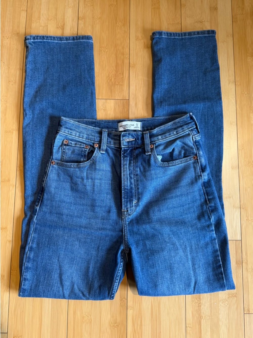 Abercrombie & Fitch Ultra High-Rise Straight Jeans